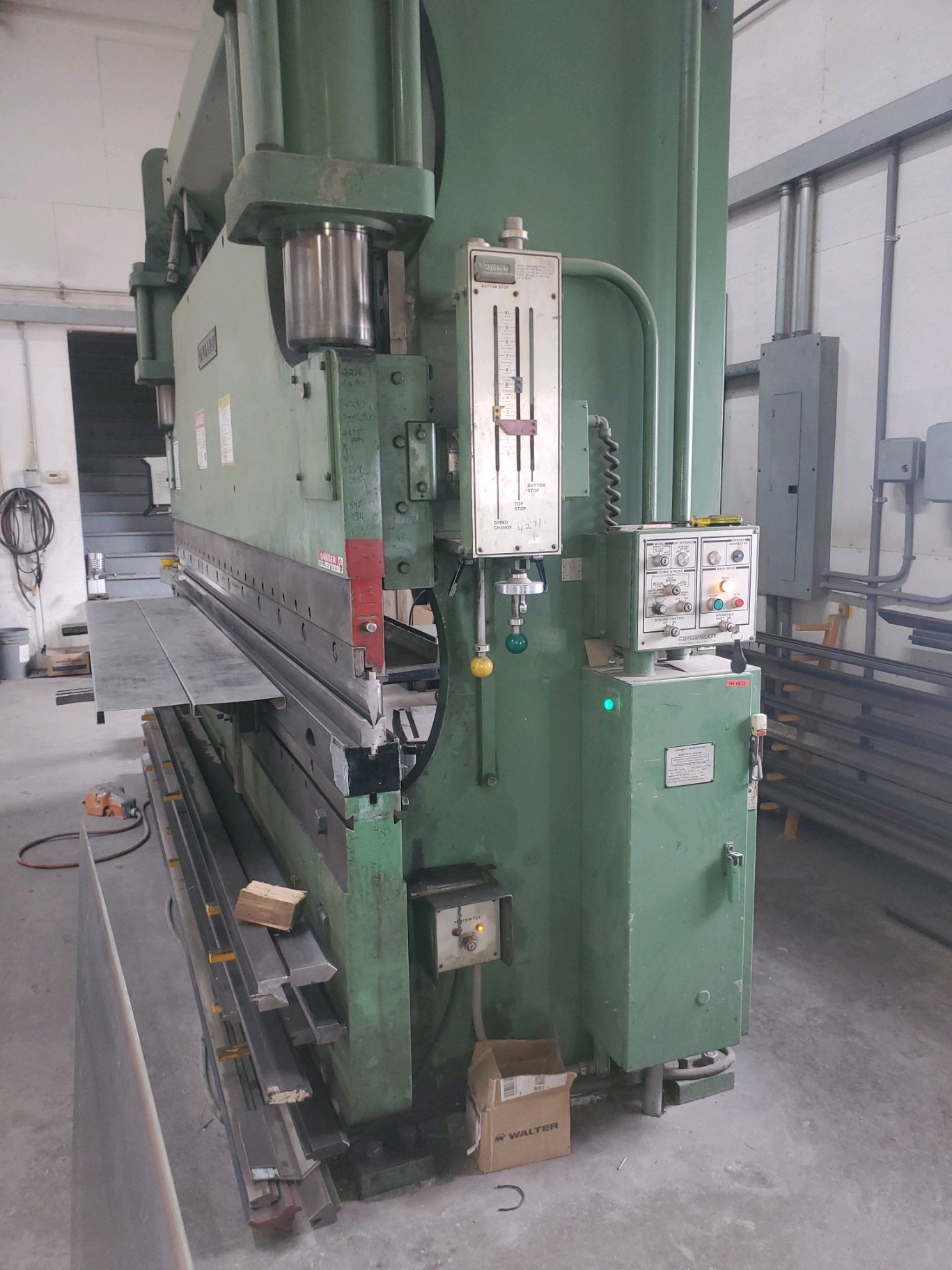 175 Ton X 12’ Cincinnati Model 175CB CNC Press Brake